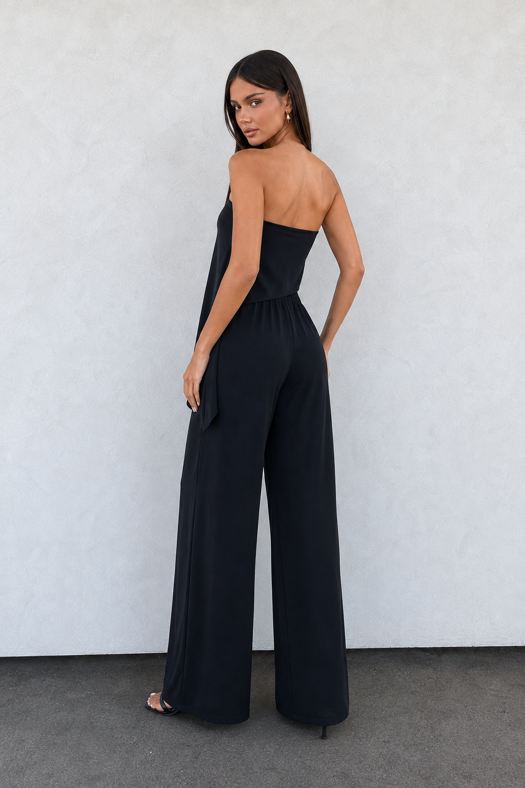 Sera Cropped Asymmetric Set